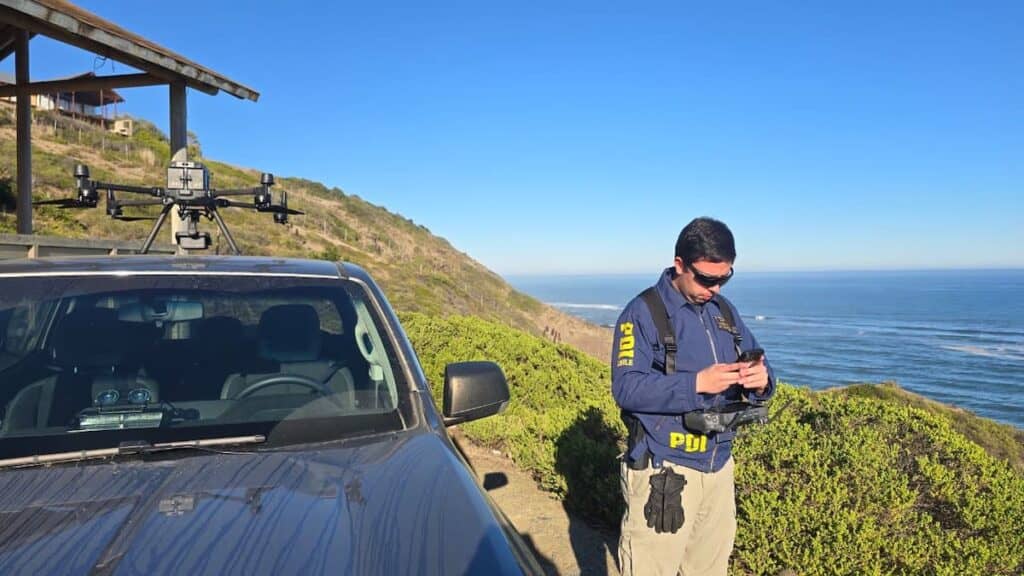 Cambio de estrategia en Vichuquén: Búsqueda de pescador se concentra en patrullajes terrestres y uso de drones
