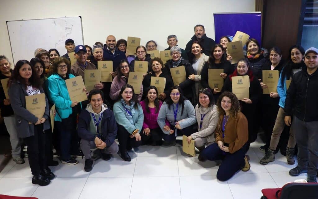 Aprueban proyecto de colectores solares que beneficiará a 30 familias de Molina