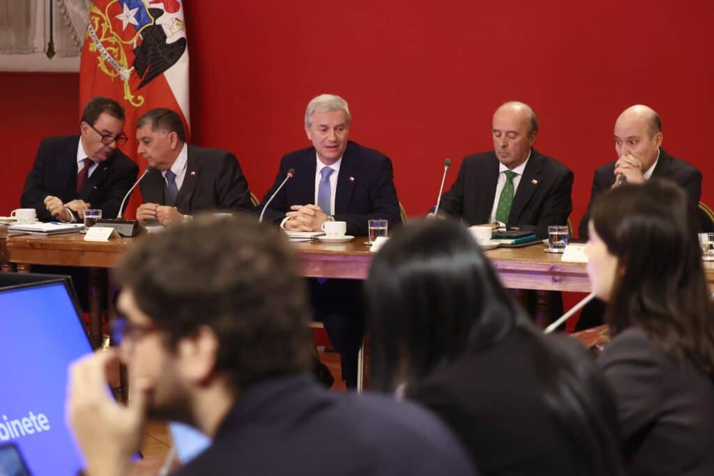 Kast lidera consejo de gabinete tras 100 días intensos y anuncia plan para crear 50 mil empleos