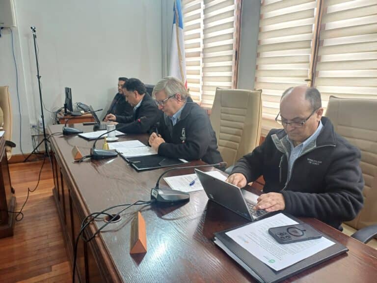 Concejo Municipal de Curicó aprobó adquisición de tres vehículos para Seguridad Pública