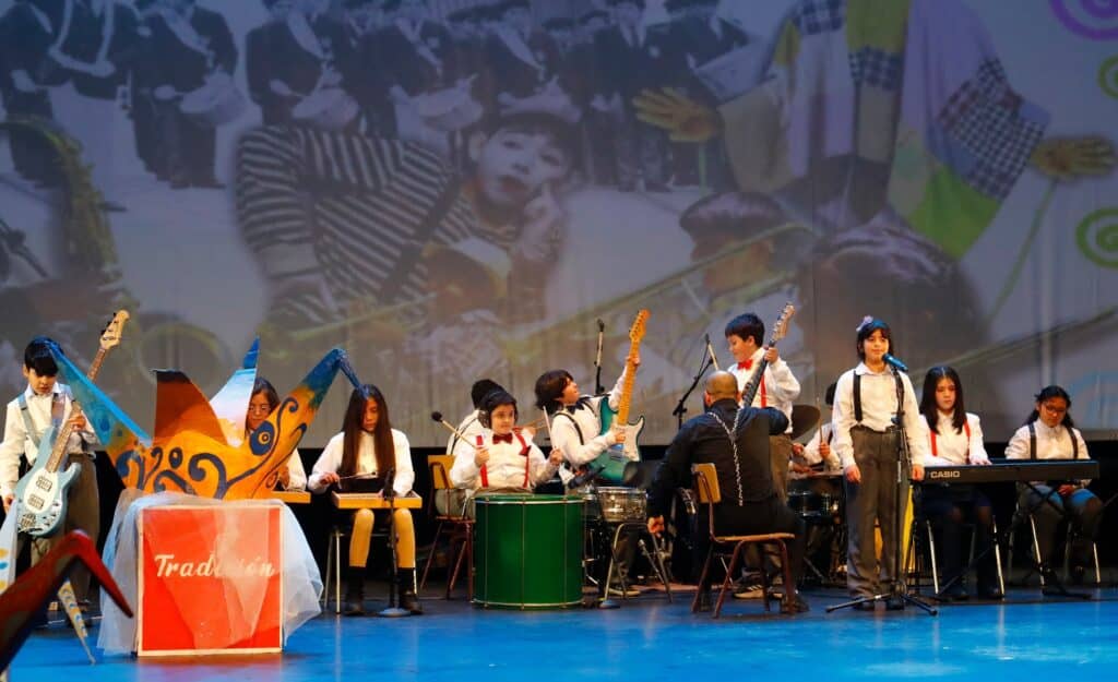 Colegio de Arte y Cultura San Antonio de Curicó celebró su aniversario número 292