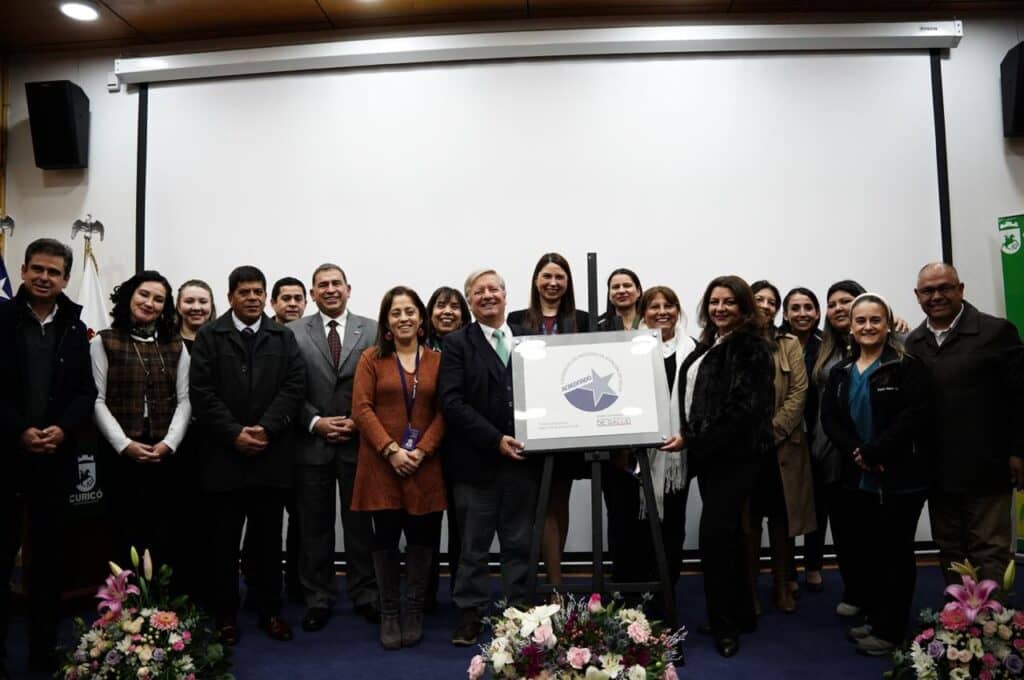CESFAM Betty Muñoz Arce de Curicó recibe importante acreditación de calidad y seguridad en la atención