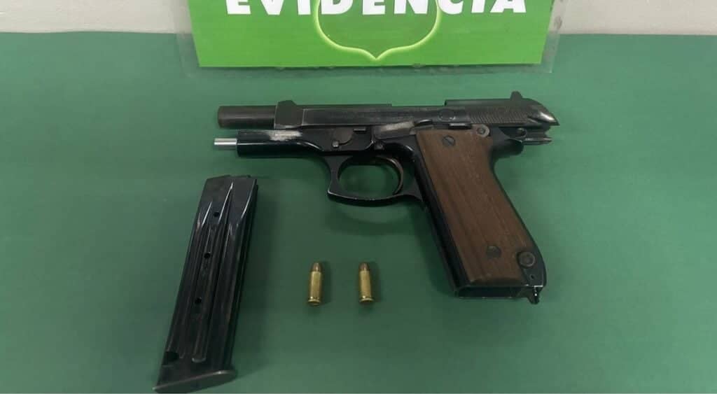 Carabineros detiene a sujeto armado en la población Micaela de Molina