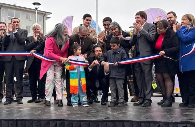 Concretan la entrega de 600 departamentos del conjunto habitacional "Mirador Caiván 1" en Talca