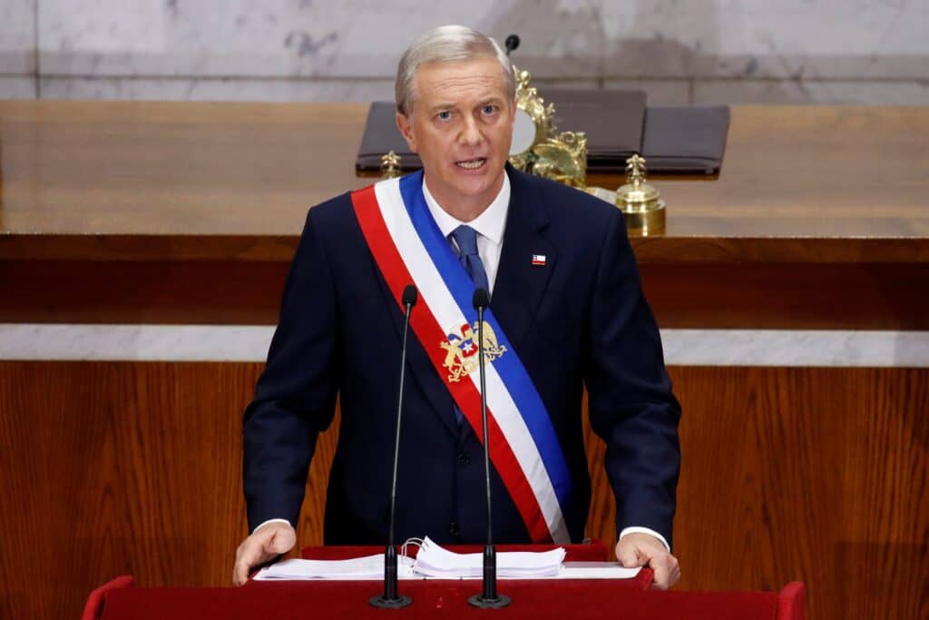 Aprobación de Presidente Kast sube a 40% según Criteria