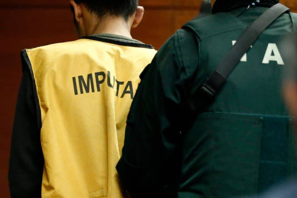 Con arresto domiciliario nocturno queda sujeto acusado de robo de combustible en Limávida