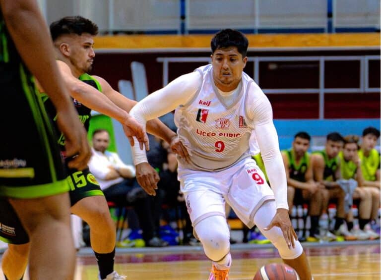 "A llenar el Milad": Liceo recibe a UDE Temuco con la obligación de ganar para estirar la serie en la Liga Dos