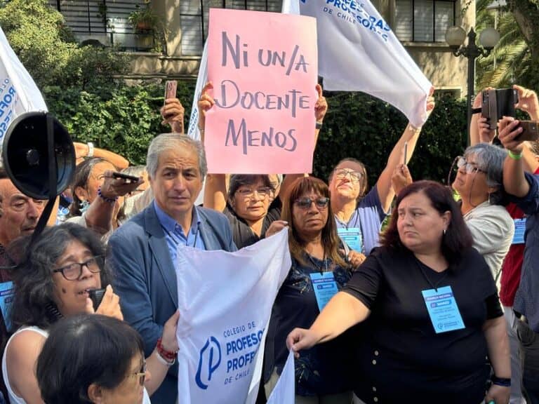 Colegio de Profesores criticó que Ley Escuelas Protegidas “aborda los efectos pero no las causas” de la violencia escolar