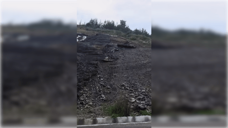 Derrumbes en nueva ruta costera de Iloca encienden las alarmas ante temporal
