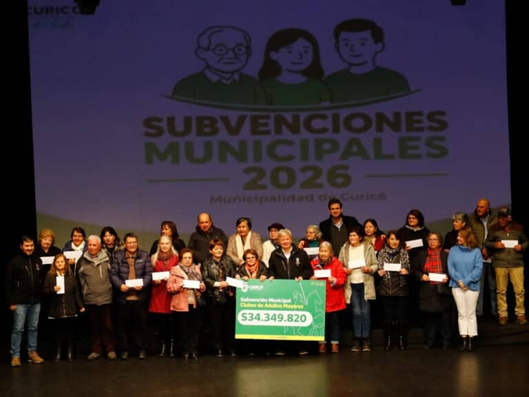 Municipalidad de Curicó entrega subvención por casi 100 millones de pesos a organizaciones sociales