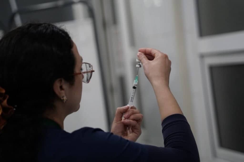 Salud municipal de Curicó realizará jornada especial de vacunación contra la influenza y el Covid-19