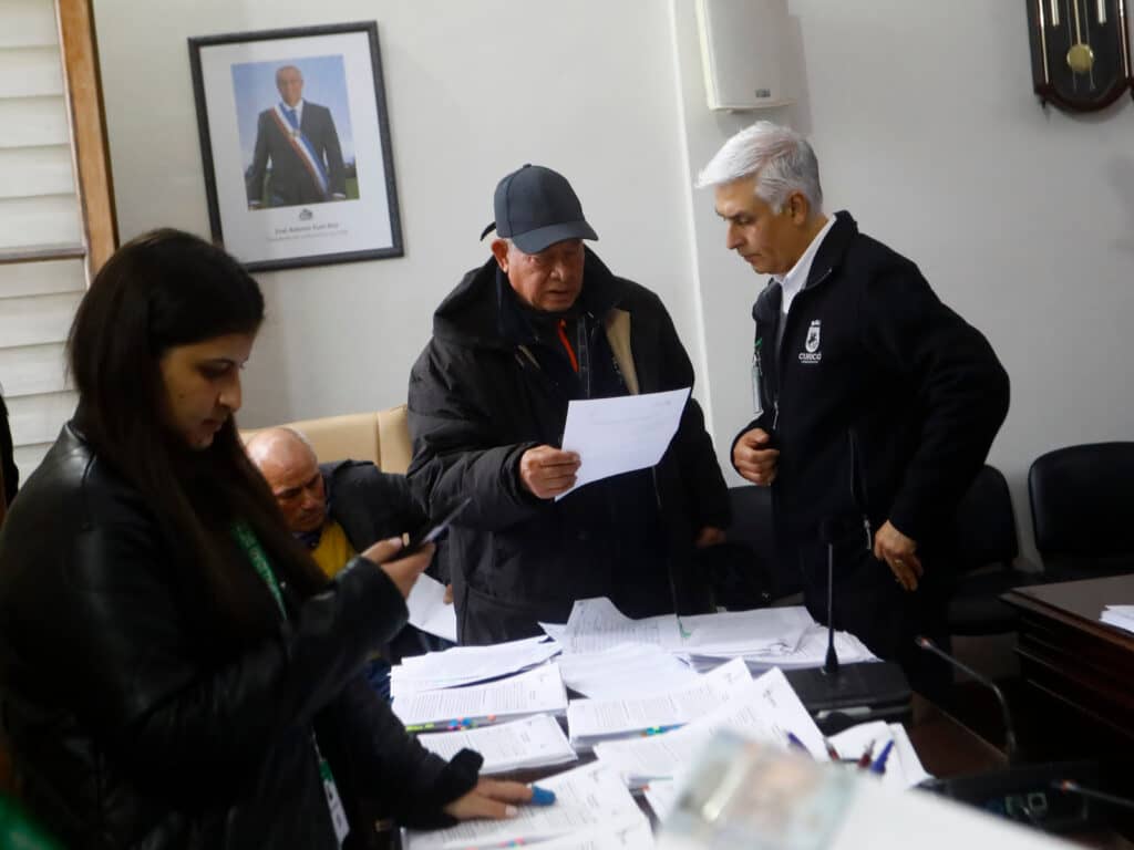 Municipalidad de Curicó asume el traspaso de trabajadores de áreas verdes desde Somos Pro