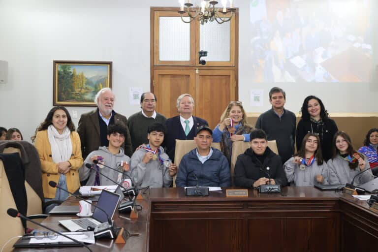 Concejo Municipal de Curicó aprueba subvenciones para impulsar a deportistas locales en el extranjero