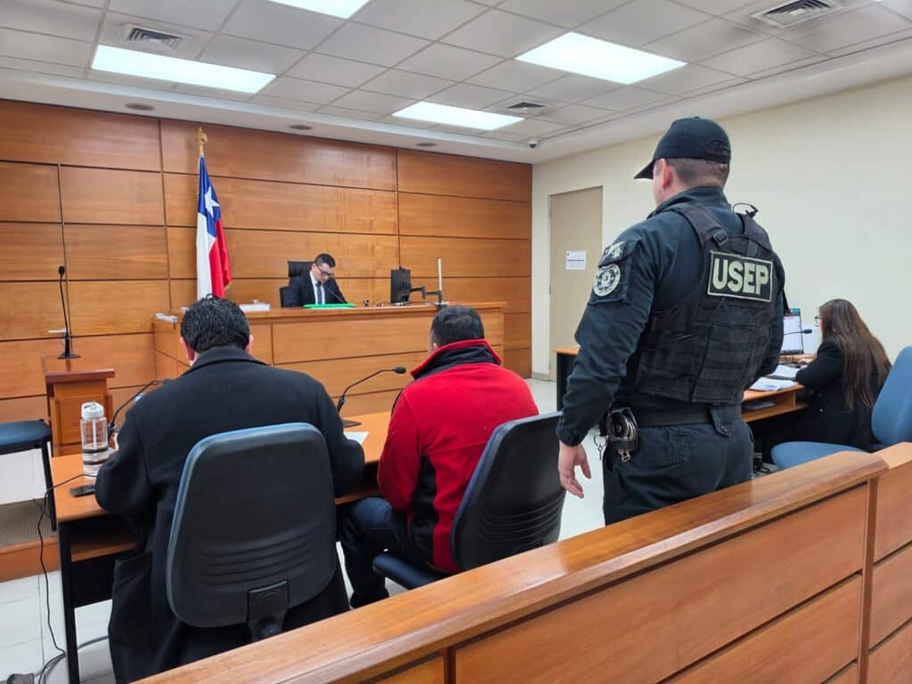Prisión preventiva para sujeto que apuñaló a su hermano en Rauco: Defensa argumenta posible "legítima defensa"