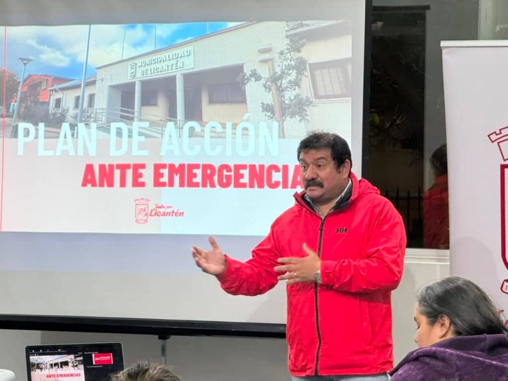 Licantén articula plan preventivo junto a dirigentes vecinales ante nuevo sistema frontal