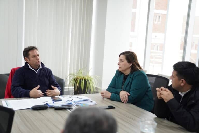 Senadora Vodanovic criticó accionar de Conaf en Proempleo y comprometió gestiones para apurar los 1.750 puestos laborales en el Maule