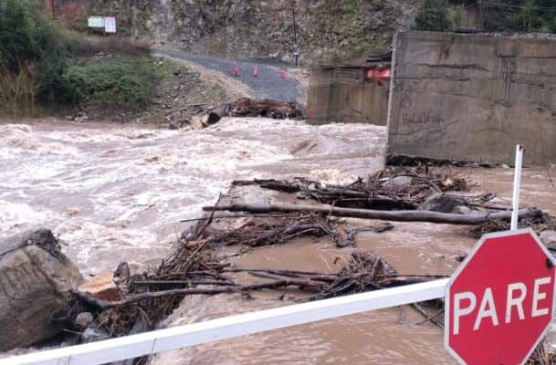 Crecida de río destruye badén en sector Los Maquis: Carabineros descarta aislamiento y desmiente emergencias en Upeo
