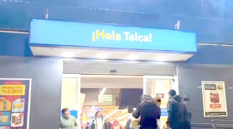 Guardia de supermercado es atacado con arma blanca en pleno centro de Talca