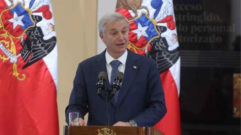 "El riesgo para nuestra democracia es muy alto": Presidente Kast anuncia reforma para sancionar el consumo de drogas en el Estado