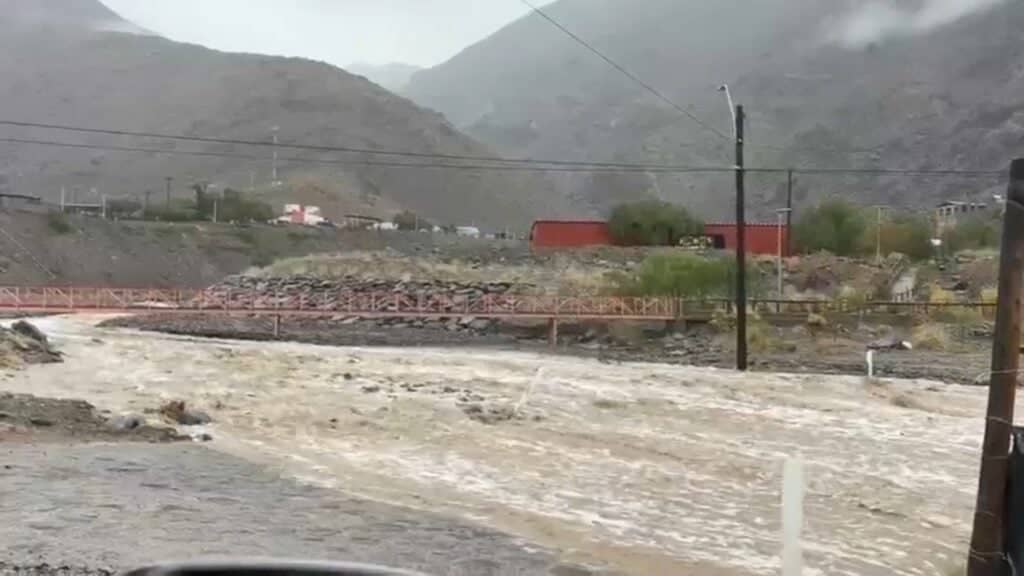 Buscan a criancera desaparecida tras alud de nieve en Alto del Carmen