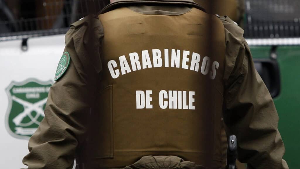 Detienen a carabinero y dos extranjeros por nexos con el cártel Jalisco Nueva Generación en San Antonio