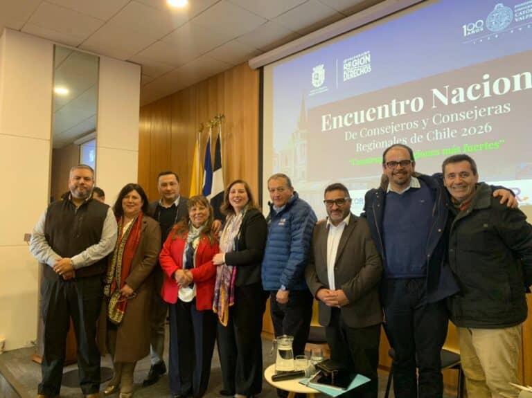 Senadora Vodanovic llamó a terminar con inhabilidades de los Cores y a una real descentralización