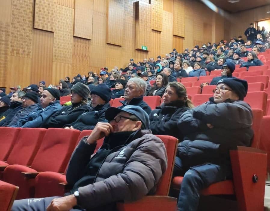 Sindicato Somos Pro acusa "práctica antisindical" ante traspaso de trabajadores al municipio de Curicó