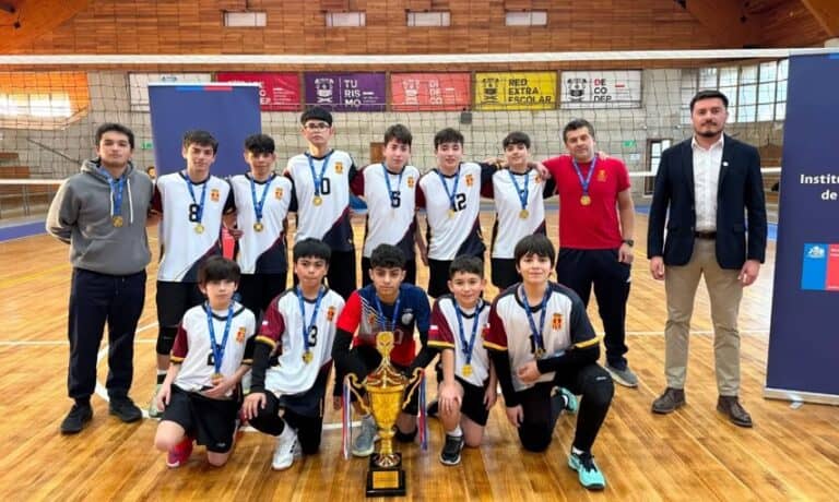 San Ramón Nonato representará al vóleibol maulino en la etapa nacional de los Juegos Deportivos Escolares