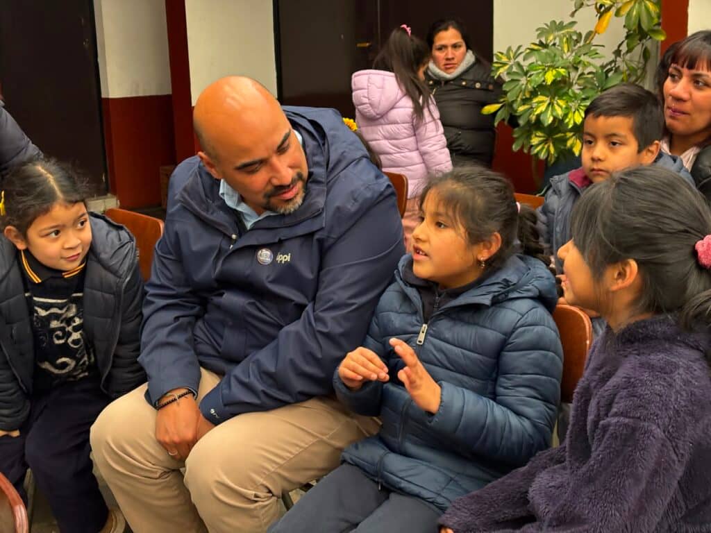 Estudiantes de Molina accedieron a evaluación auditiva gratuita