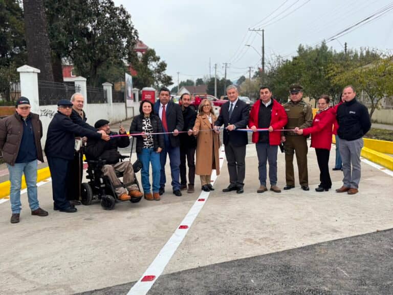 Inauguran el Puente La Cañada en Romeral: Obra contempló una inversión de 110 millones de pesos