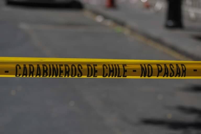Investigan posible intencionalidad en principio de incendio que afectó al antiguo Mercado de Talca