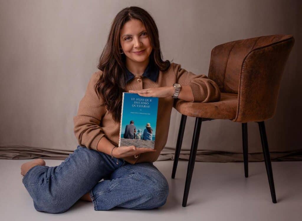 Madre curicana transforma el diagnóstico de cáncer infantil de su hijo en un libro sobre resiliencia y esperanza