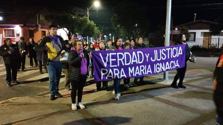Vecinos de Villa Alegre realizan cacerolazo para exigir avances en la investigación por la desaparición de María Ignacia González