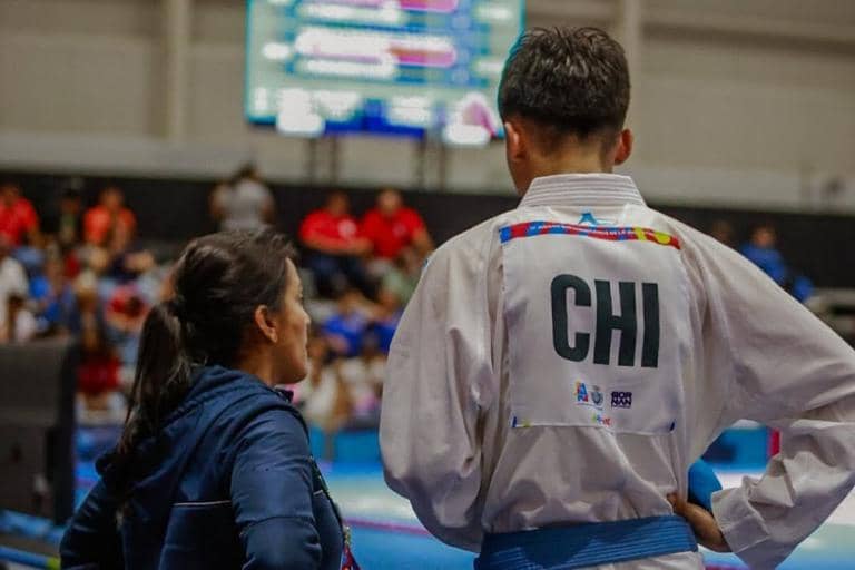 Entrenadora curicana lidera al Team Chile de karate en los Juegos Suramericanos Santa Fe 2026