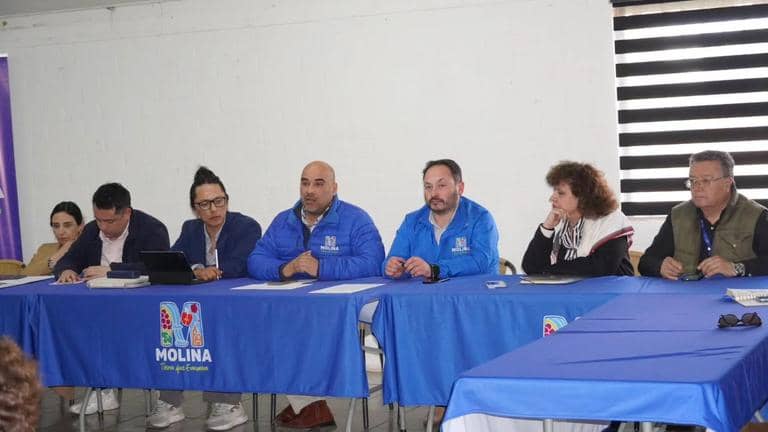 Consejo Comunal de Seguridad Pública de Molina sesionó en Casa Blanca con Carabineros y PDI