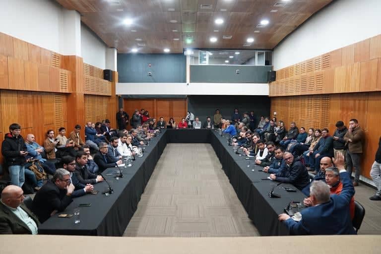 Gobernador Álvarez-Salamanca lidera respaldo para evitar eventual rebaja del presupuesto regional 2027