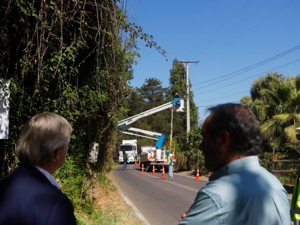 Concejo Municipal aprueba recursos para mantener proyecto de luminarias en 33 sectores rurales de Curicó