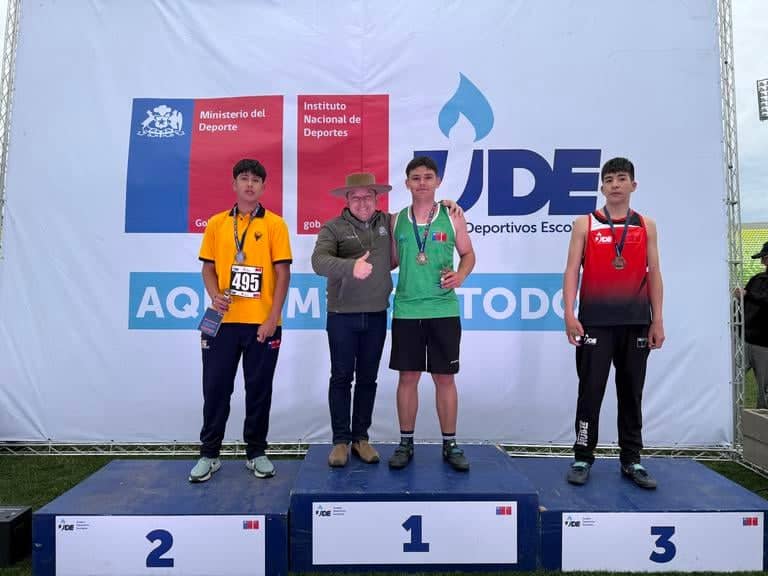 Estudiante de Sagrada Familia logró el oro en lanzamiento de bala en Campeonato Nacional de Atletismo Escolar