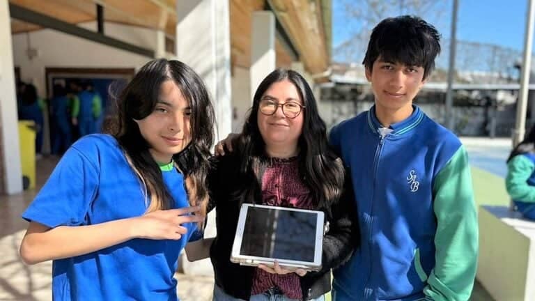 El Parque Nacional Radal Siete Tazas cobra vida en Minecraft gracias a estudiantes del Colegio San Alfonso
