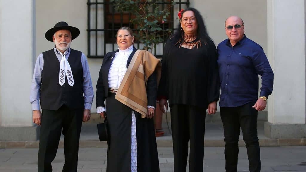 "El Chincolito" y Mirtha Iturra son galardonados en La Moneda con el Premio Margot Loyola Palacios 2026