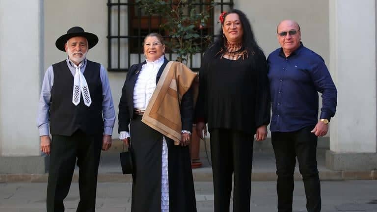 "El Chincolito" y Mirtha Iturra son galardonados en La Moneda con el Premio Margot Loyola Palacios 2026