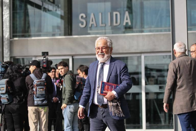 Luis Hermosilla regresa a prisión tras ser formalizado por sobornos al exfiscal Guerra