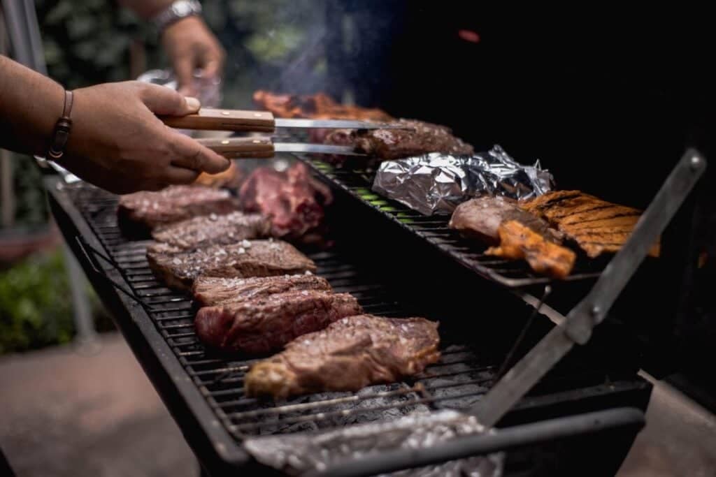 SAG incauta más de 42 kilos de carne vencida lista para la venta en carnicería de Pichilemu