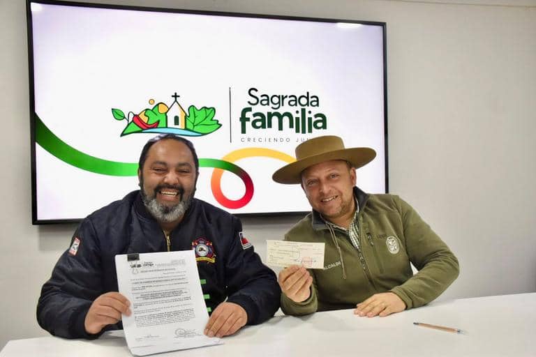 Municipalidad de Sagrada Familia entregó $15 millones en subvención al Cuerpo de Bomberos local