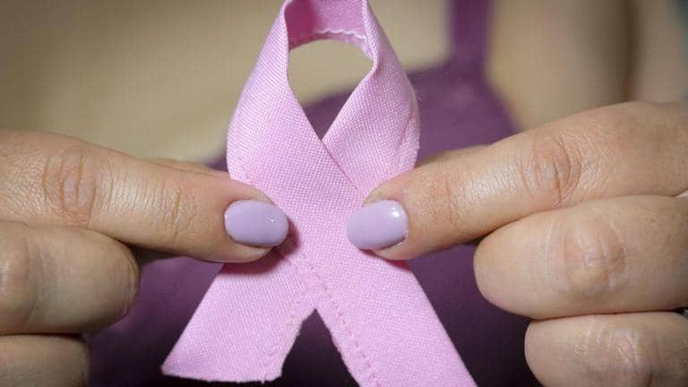 Motociclistas organizan masiva "Rodada por Curicó" para concientizar sobre el cáncer de mama