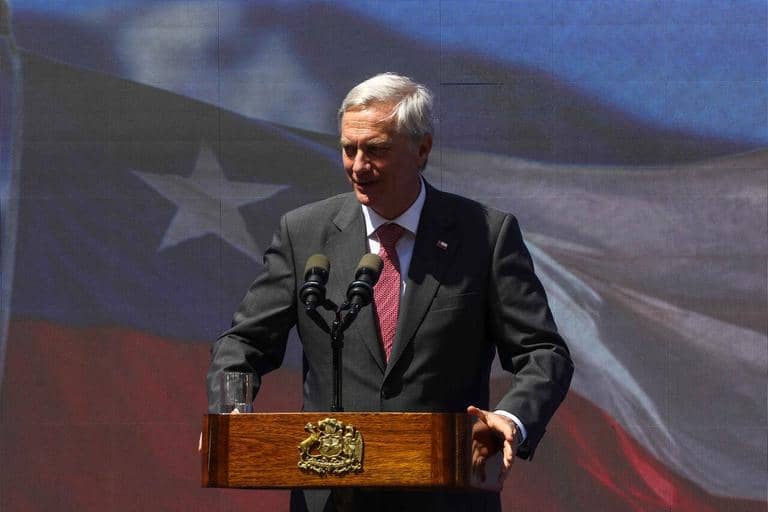 Kast ordena expulsión de extranjeros involucrados en desmanes durante conmemoración del 18-O