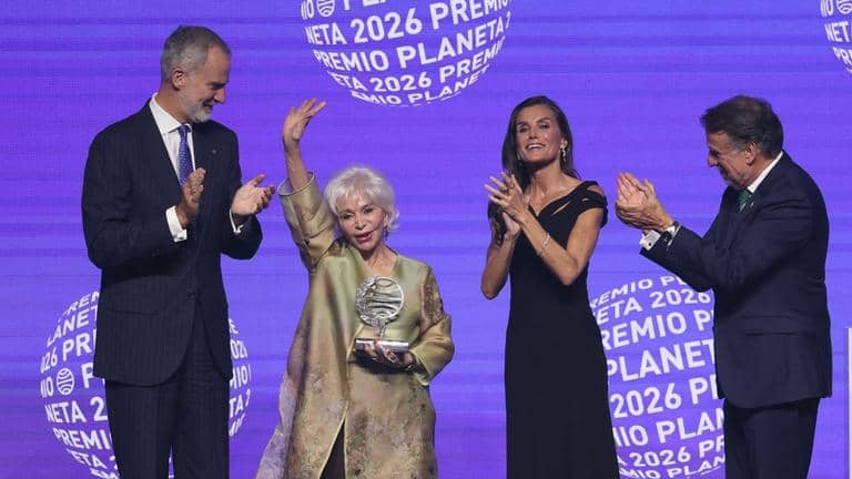 Isabel Allende gana el Premio Planeta 2026 con su libro: "La hora antes del alba"