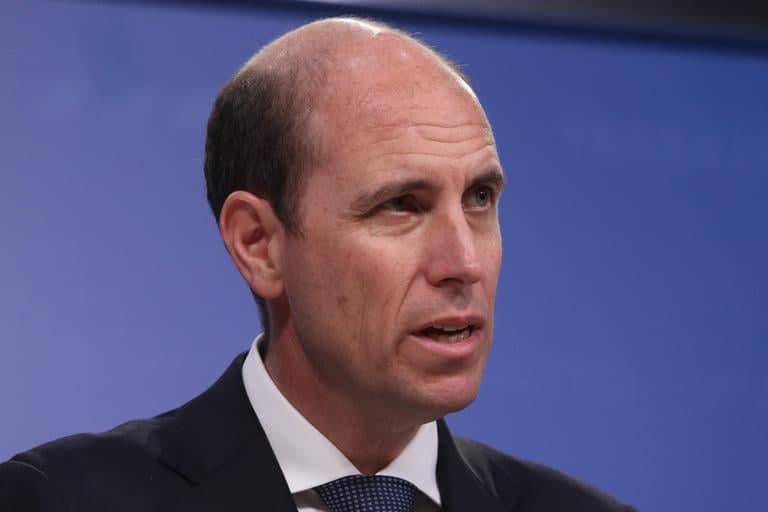 Ministro Arrau admite que "falta muchísimo" en seguridad y que a la derecha "se le exige más"