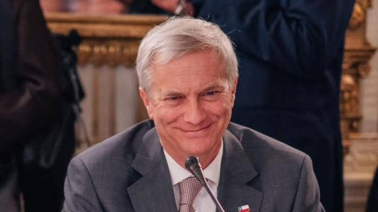 Presidente Kast llama a “mirar al futuro” ante la polémica por el 18-O y espera que la violencia “no se vuelva a repetir nunca más”