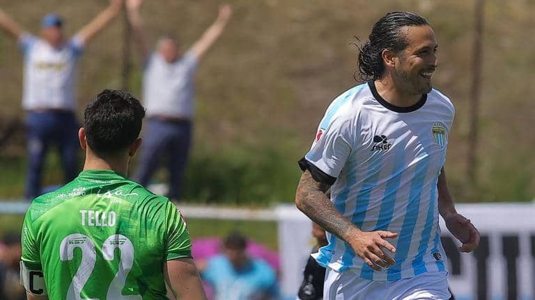 Magallanes se impone a Curicó Unido y escala a la cuarta posición de la Primera B